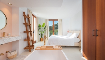 Resa Estates finca Can Floral Ibiza sale koop bedroom 3.jpg